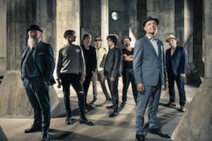 Thorbjörn Risager & The Black Tornado