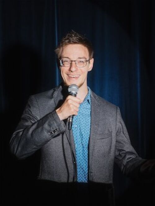 alles-inklusive-mit-moderator-kai-bosch-den-gasten-toby-kap-und-quichotte