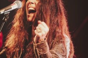 Sari Schorr - Running Wild European Tour
