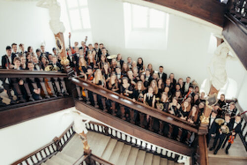 landesjugendorchester-baden-wurttemberg-unbandiger-spielfreude-mitreissenden-interpretationen-und-kunstlerischem-niveau