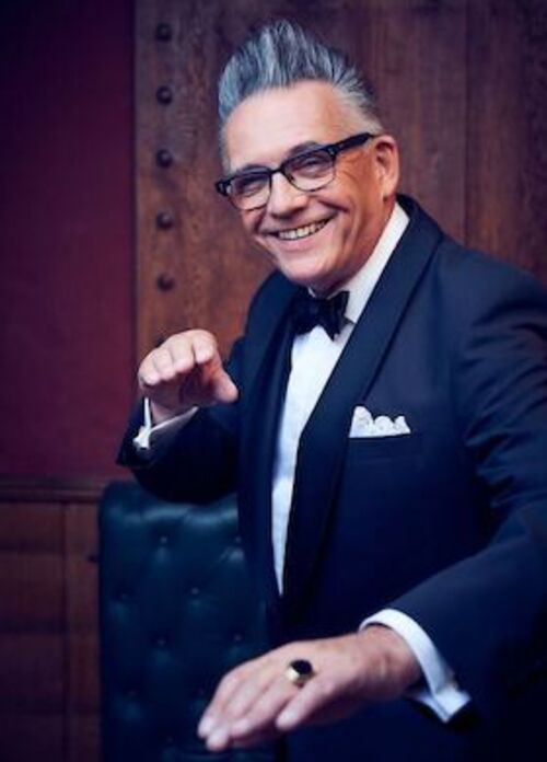 gotz-alsmann-bei-nacht