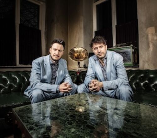 ass-dur-bruderliebe